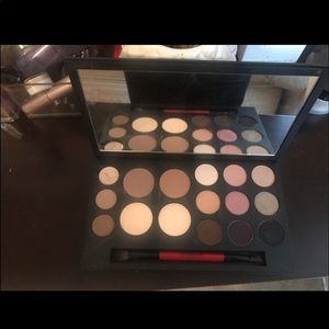 SmashBox Authentic Makeup